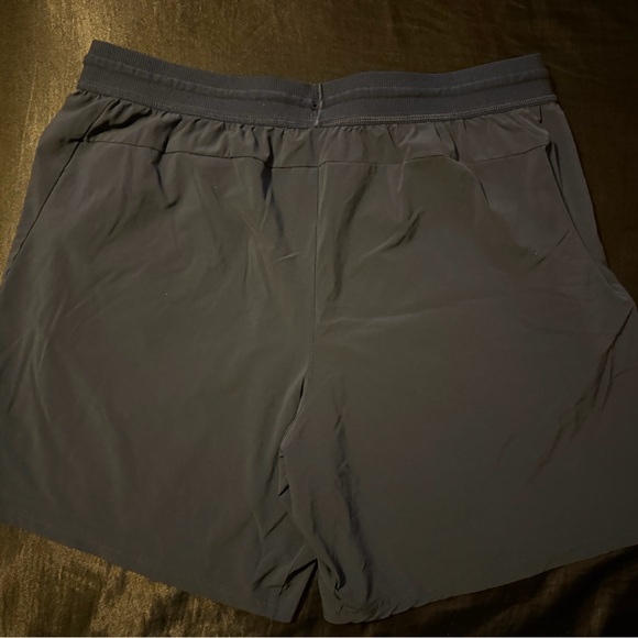 Men’s navy Nike shorts 2XL - Picture 2 of 3